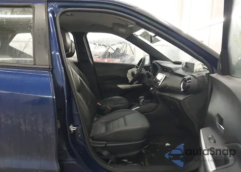 2019 Nissan Kicks Sr из США, поврежденный, VIN 3N1CP5CU3KL550659